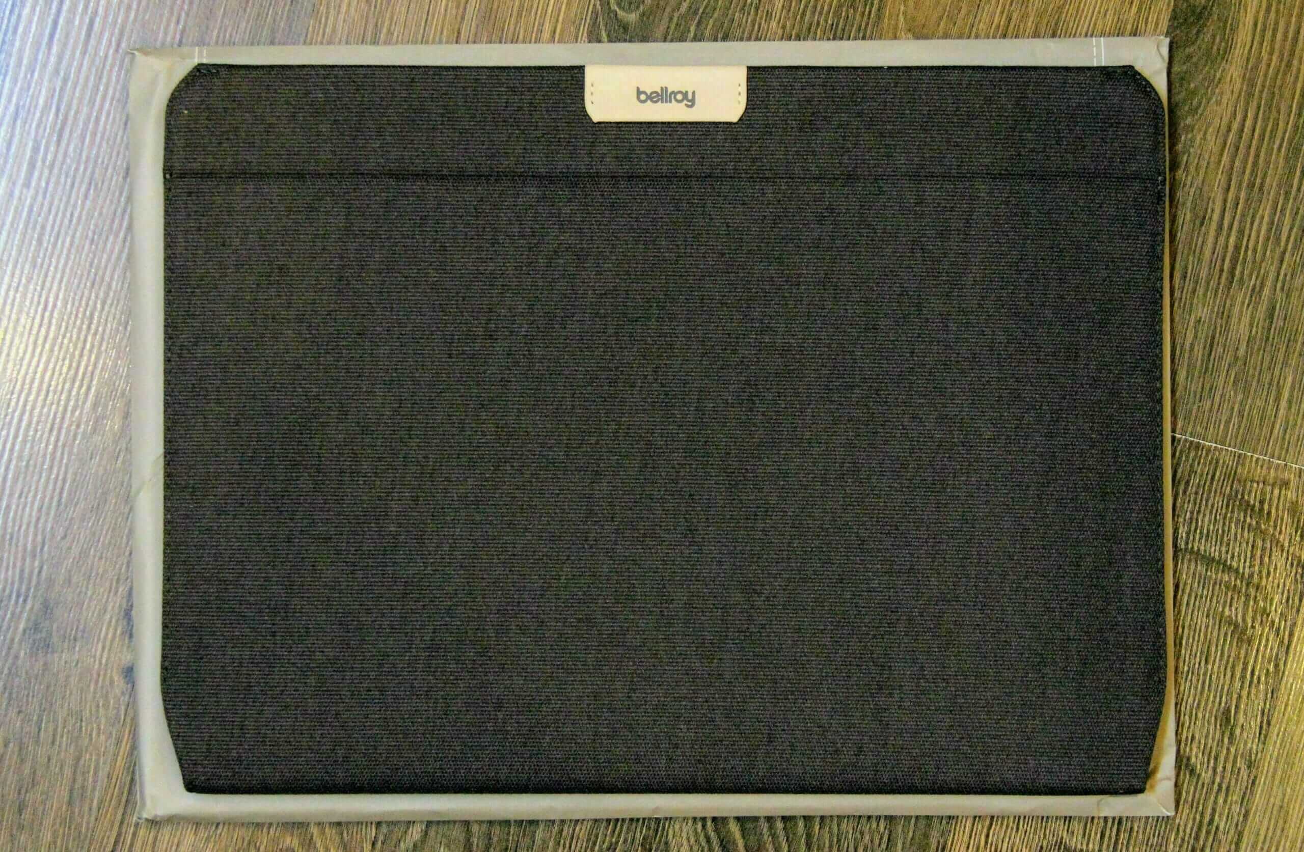 Laptop Sleeve:表側