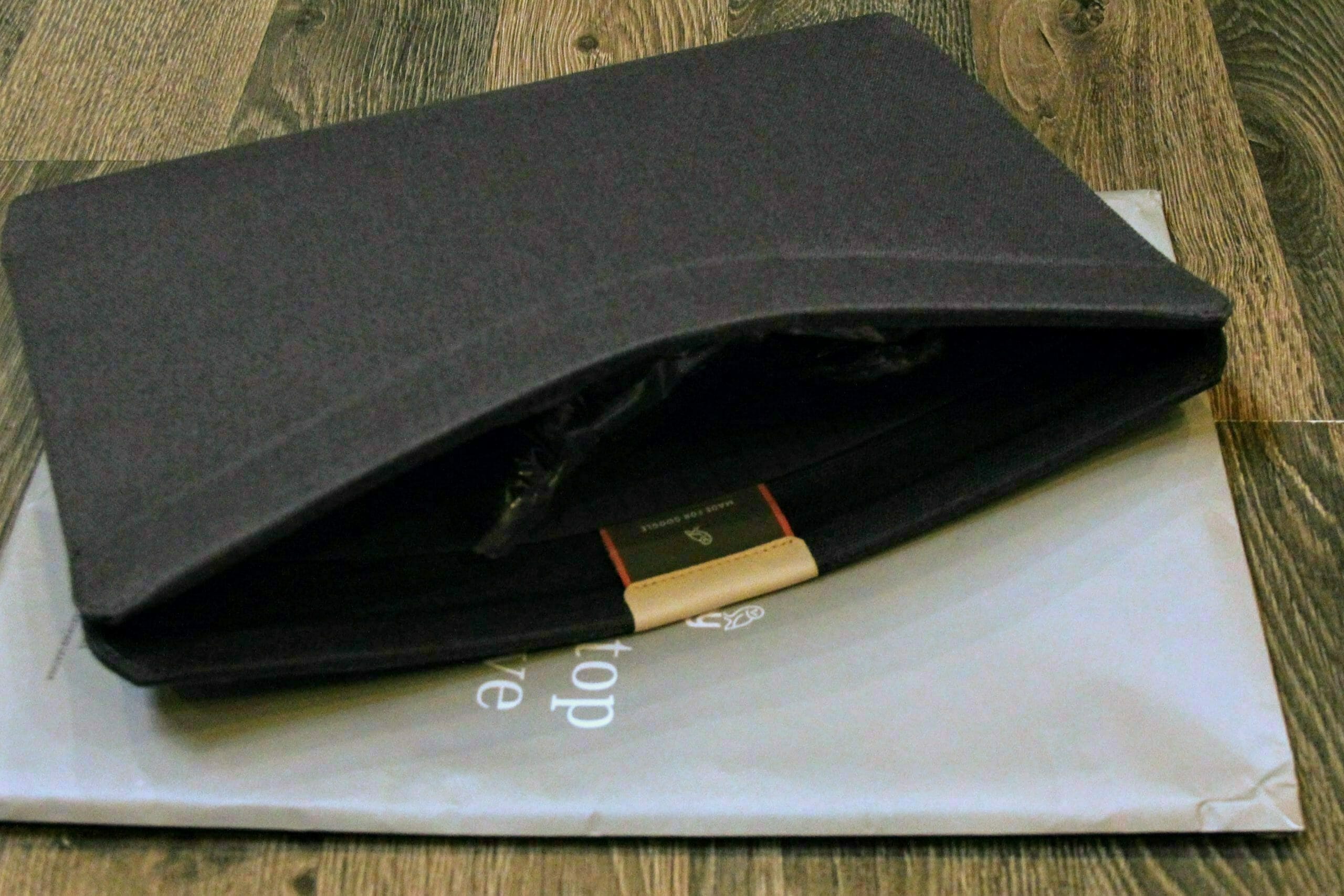 Laptop Sleeve:裏側(中身)
